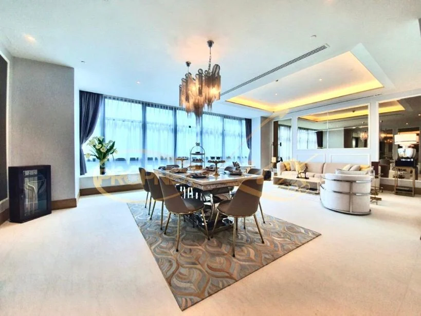 The Ritz-Carlton Resi